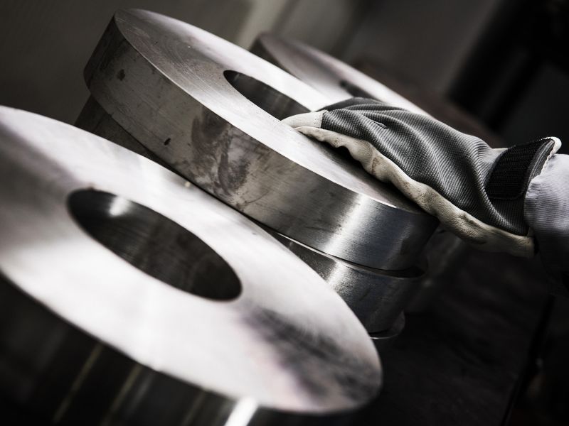Optimizing Metal Forming Technologies with High-Precision, High-Speed Measurement Technology: Measurement Systems from Labortechnik Tasler Optimizing Metal Forming Technologies with High-Precision, High-Speed Measurement Technology: Measurement Systems from Labortechnik Tasler